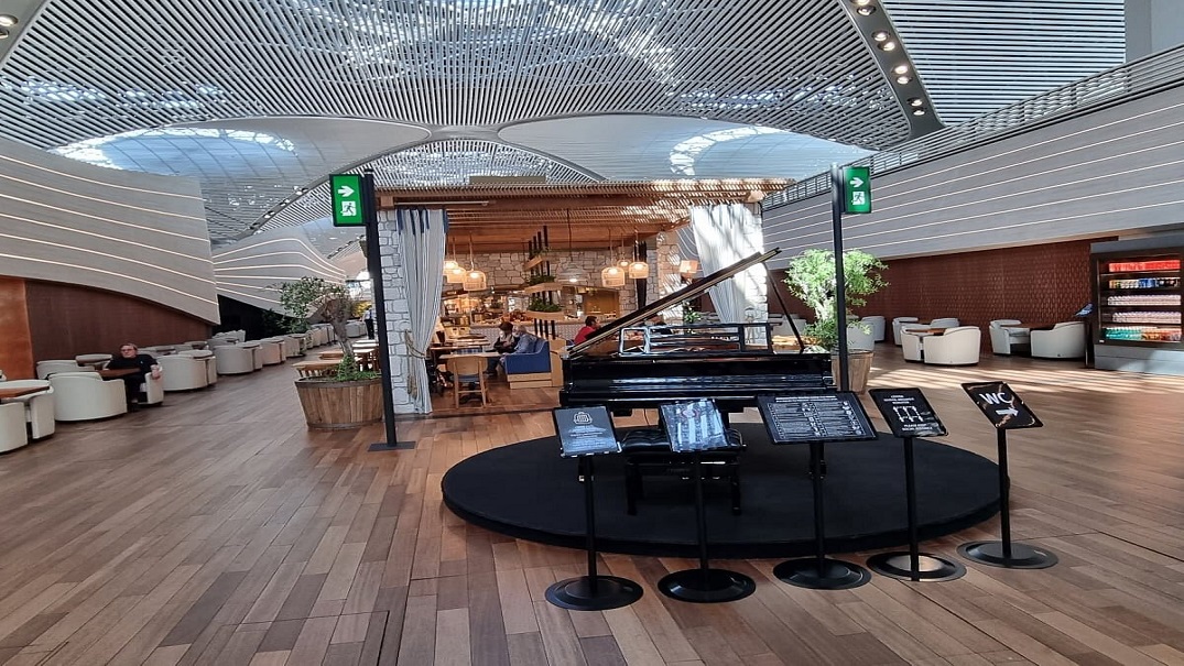 Turkish Airlines Business Lounge